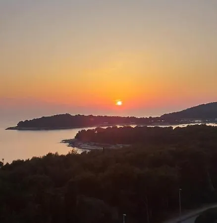 Hana Apartman Póla