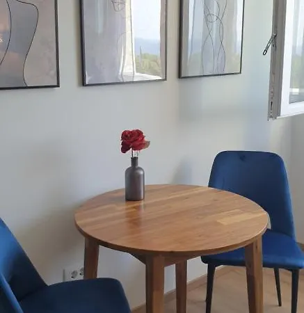 Hana Apartment