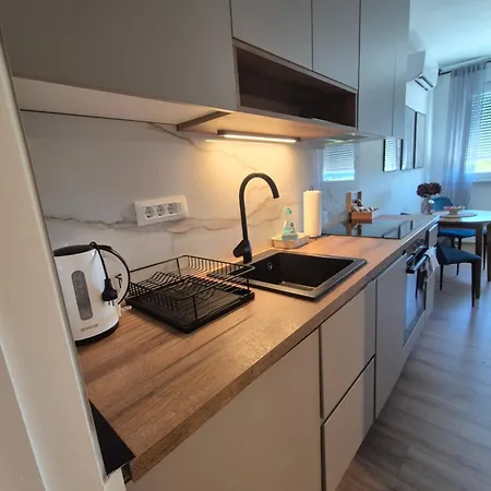 Hana Apartment